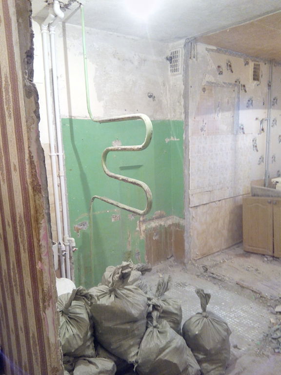 Ремонт санузла в Мурманске - Санузел до ремонта под ключ в Мурманске.